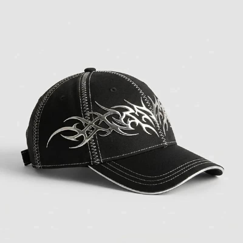 Foto de Y2K Tribal “Cyber Silver” Cap